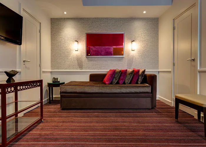 Hotel Elysees Union 3*